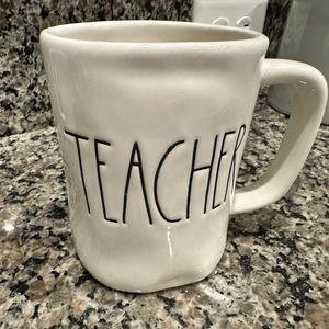 Rae Dunn Mug. Like new condition